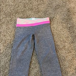Ivivva leggings with multi colored band